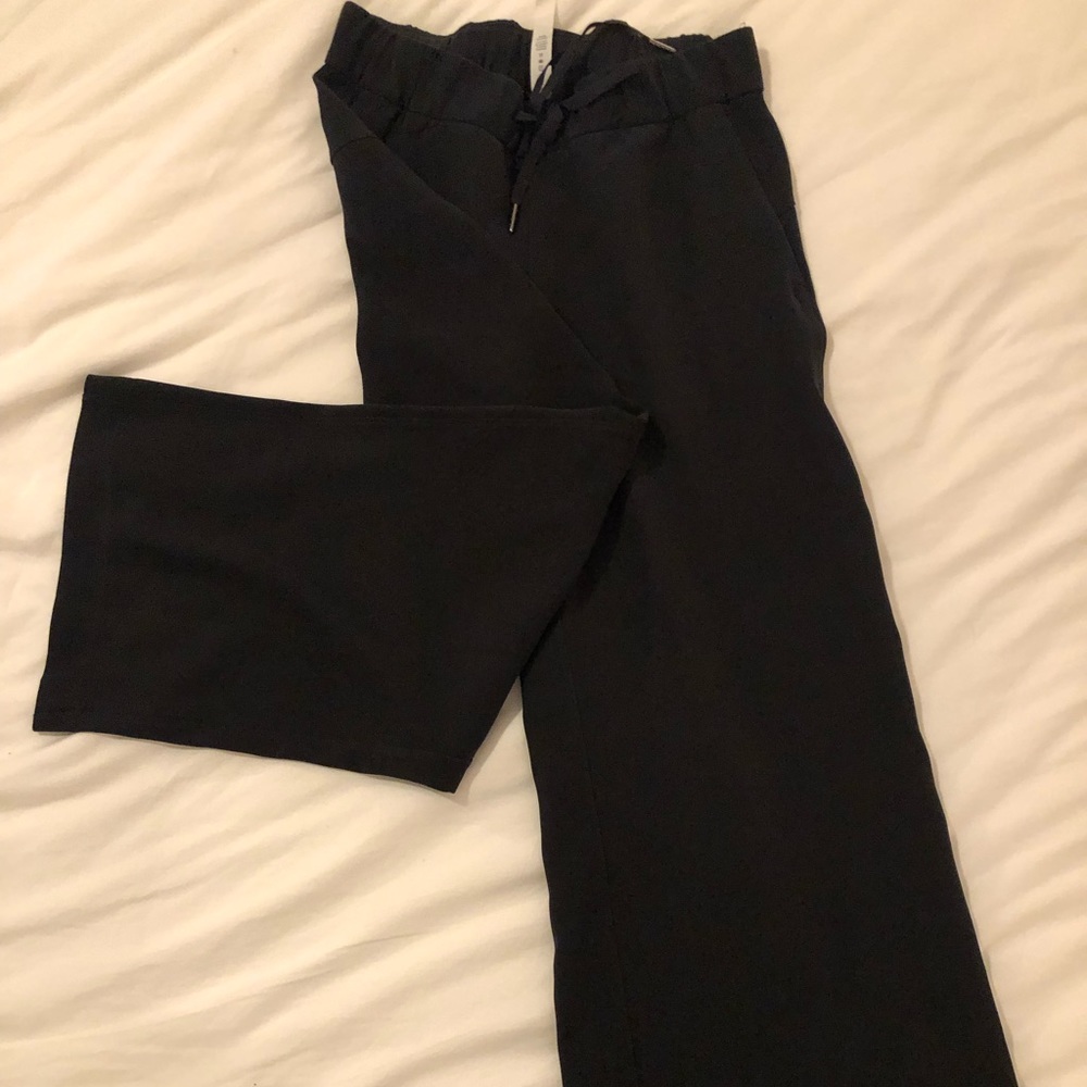 Lululemon wide leg on the fly pant